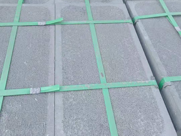 青石板荔枝面